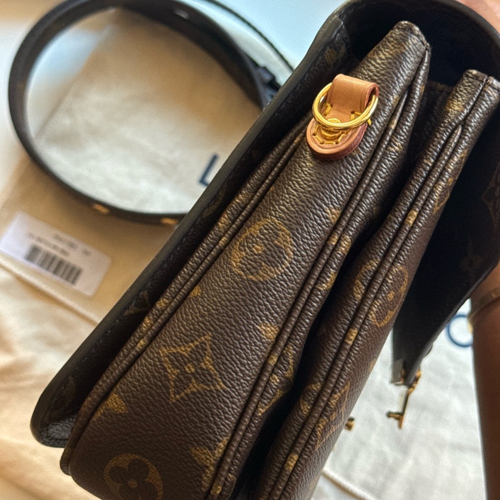 Louis Vuitton Pochette Métis Monogram - EUC - Picture 6 of 10